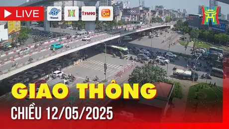 Giờ cao điểm: Giao thông Hà Nội chiều 12/5