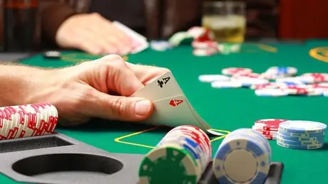 15-20% người nghiện cờ bạc từng có hành vi tự sát