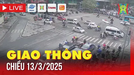 Giờ cao điểm: Giao thông Hà Nội chiều 13/3