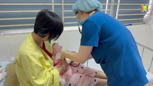 Hai trẻ sơ sinh tại Hà Nội lây thuỷ đậu từ mẹ
