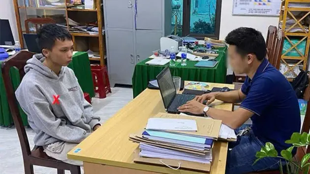 Bắt đối tượng đe dọa trẻ dưới 16 tuổi khiêu dâm