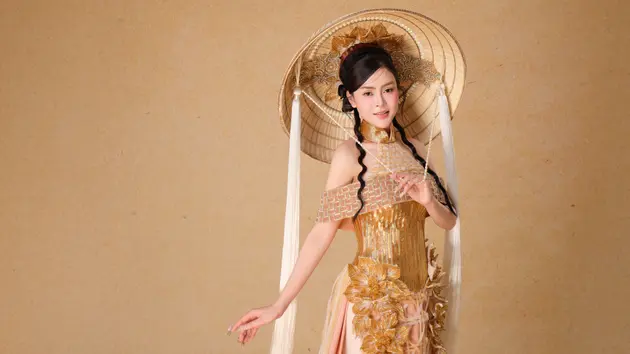 Lý Kim Thảo diện thiết kế tôn vinh nghề mây tre 
