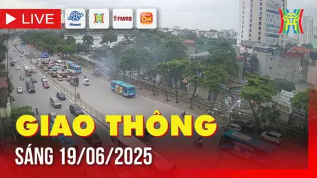 Giờ cao điểm: Giao thông Hà Nội sáng 19/6