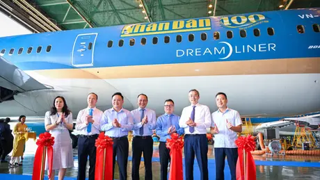 Chuyến bay lan tỏa 100 năm Báo chí Cách mạng Việt Nam
