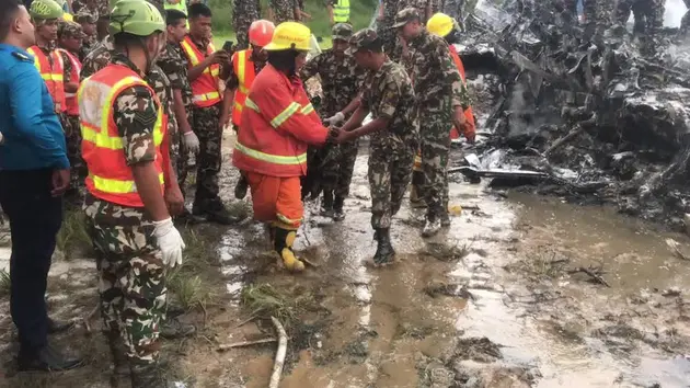 Máy bay gặp nạn ở Nepal, 22 người thiệt mạng