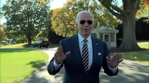 Vì sao ông Biden chiến thắng năm 2020?