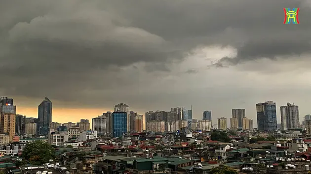 Cảnh báo giông, lốc, sét trên địa bàn Hà Nội