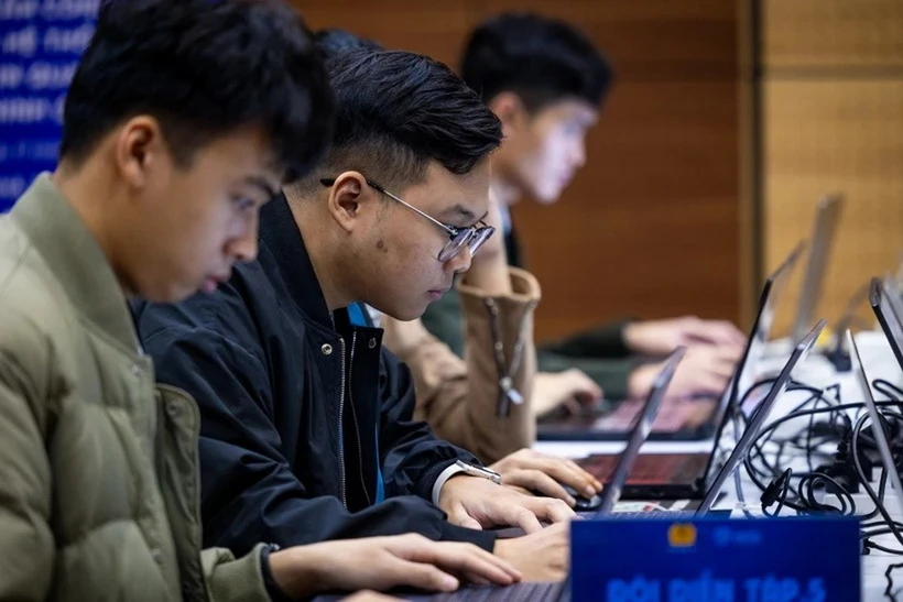 Nam thanh niên bị xử phạt vì bình luận gây chia rẽ về nhà khách 170 tỉ đồng tại Ninh Bình