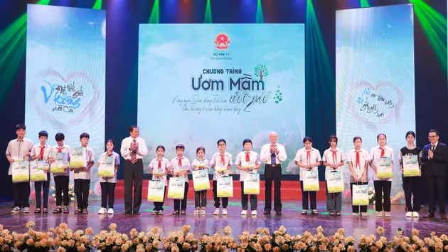 'Ươm mầm ước mơ': Nhịp cầu kết nối yêu thương