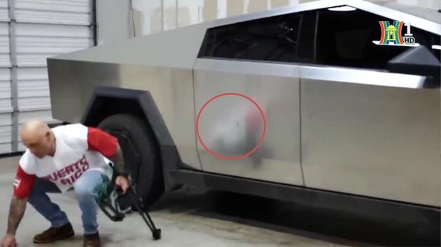 Tesla thử nghiệm chống đạn với mẫu xe tải Cybertruck