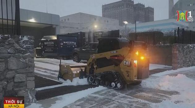 Người dân Mỹ vật lộn trong bão tuyết