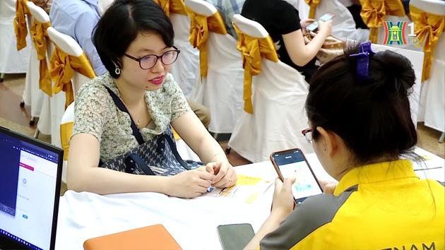 Mừng tuổi 16.000 bản sách cho khách du xuân