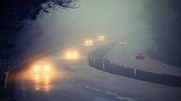 Lái xe trong sương mù những điều tài xế cần chú ý
