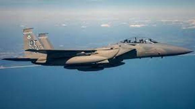 Mỹ dùng máy bay ném bom B -1 không kích Iraq và Syria