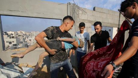 Gần 100.000 người Palestine thương vong vì bom đạn của Israel