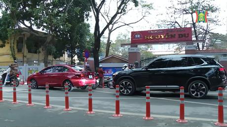 Điều chỉnh giao thông khu vực cổng Trường Tiểu học Nguyễn Du
