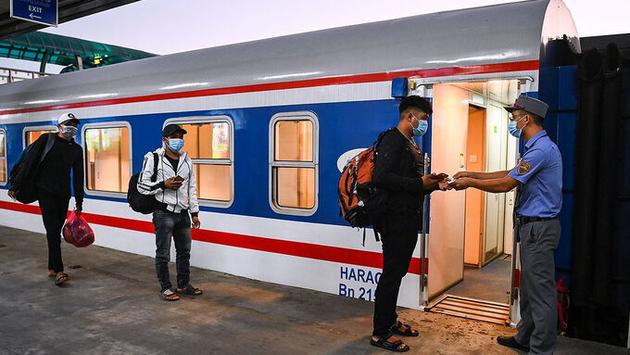 Đường sắt Hà Nội đạt doanh thu gần 200 tỷ dịp Tết