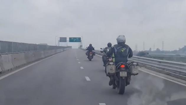 Truy tìm đoàn mô tô đi vào cao tốc Bắc - Nam