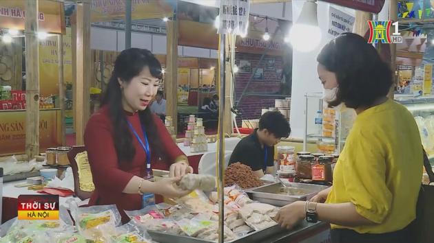 Giải cứu người mắc kẹt dưới gầm ô tô