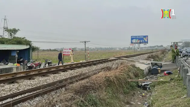 Tự mở lối đi qua đường sắt gây tai nạn chết người