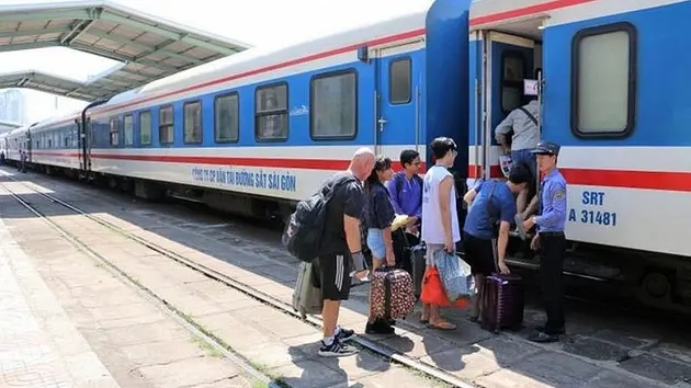 Đường sắt mở bán vé tàu thường xuyên dịp cao điểm hè
