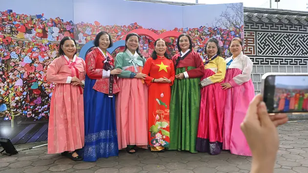Trải nghiệm văn hóa Hàn Quốc tại Hà Nội