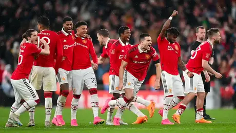 Manchester United lần thứ hai liên tiếp vào chung kết FA Cup