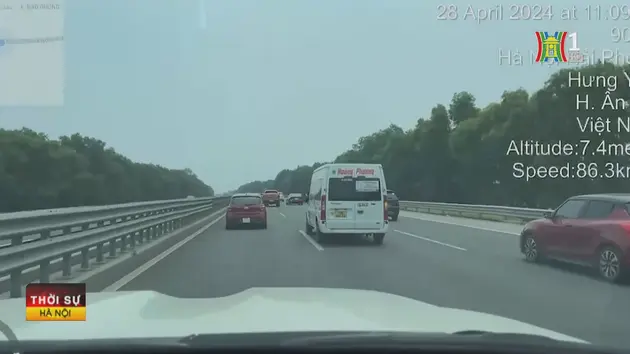 Xử phạt xe khách lạng lách trên cao tốc