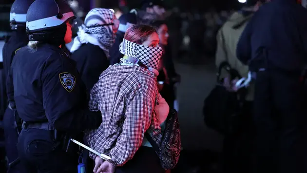 Cảnh sát New York bắt sinh viên biểu tình ủng hộ Palestine