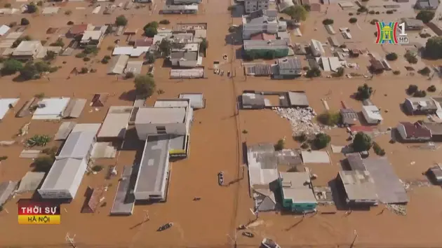 Brazil xem xét tuyên bố tình trạng thiên tai do mưa lũ