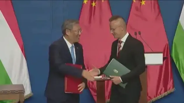 Trung Quốc - Hungary ký 18 thoả thuận