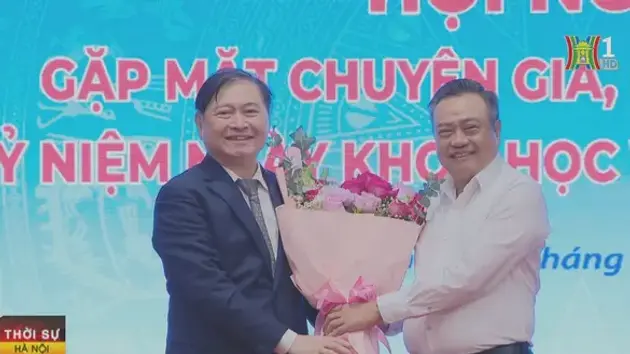 Hà Nội lắng nghe các nhà khoa học để phát triển 