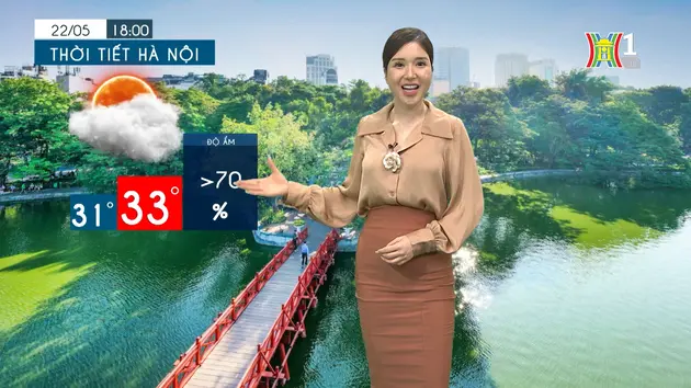 Ô tô bủa vây vỉa hè phố Hoàng Ngân