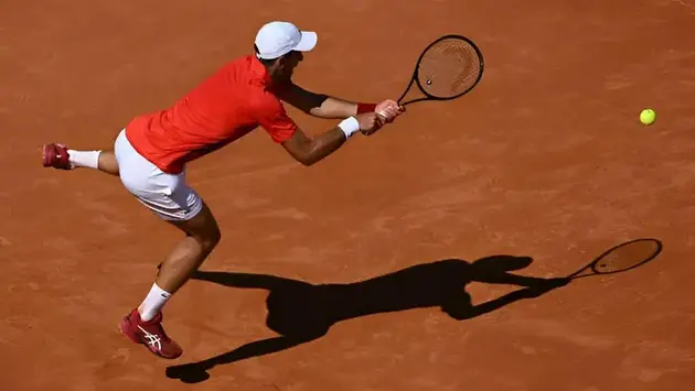 Djokovic vào bán kết giải quần vợt Thụy Sĩ mở rộng