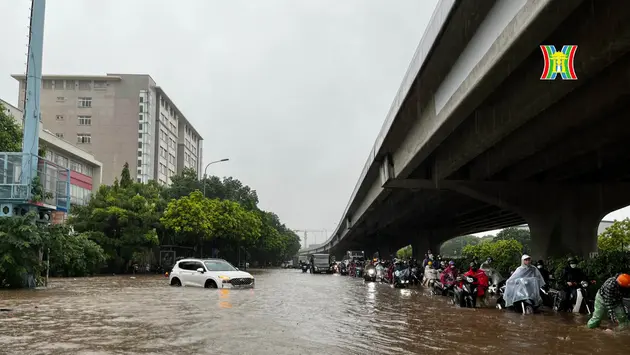 Ngập lụt ở đô thị có nguyên nhân lấn chiếm ao hồ