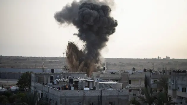 Israel đẩy mạnh tấn công Rafah