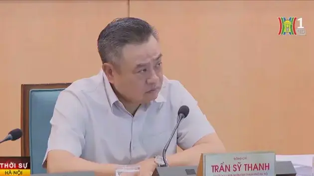 Chuẩn bị lắp cầu phao thay thế cầu Phong Châu