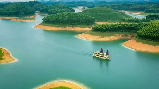 Xây dựng hồ Thác Bà đạt tầm khu du lịch quốc tế