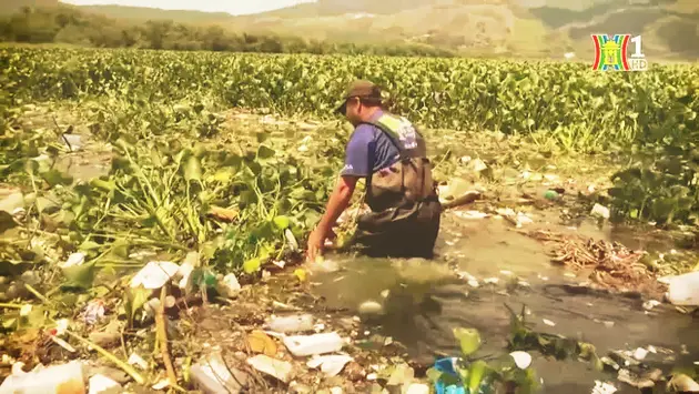 Nhức nhối đảo rác ở Guatemala

