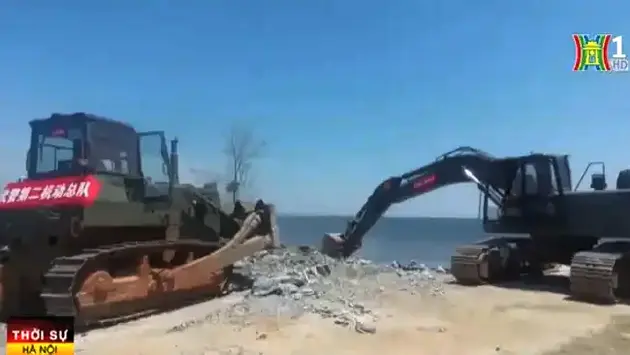 Nhiều nghệ sĩ Việt đồng loạt ra sản phẩm mới