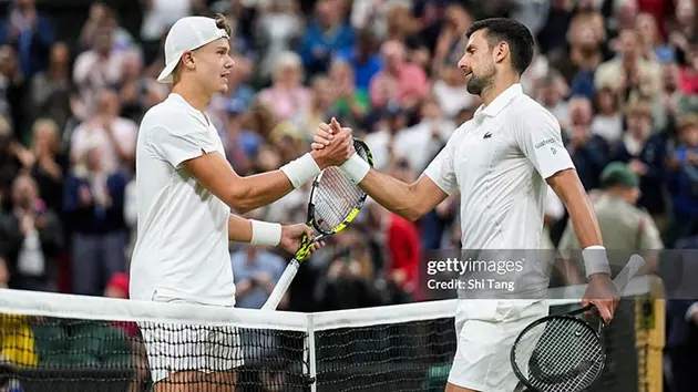 Hạ gục Holger Rune, Novak Djokovic vào tứ kết Wimbledon