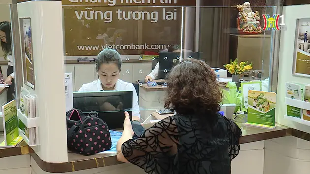 Lãi suất cho vay xuống đáy, sao vẫn thờ ơ mua nhà | Vấn đề kinh tế | 09/07/2024