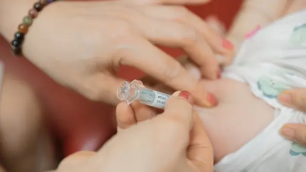 Hà Nội yêu cầu tiêm vét vắc xin phòng bệnh bạch hầu

