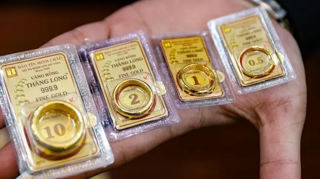Giá vàng nhẫn tăng vọt gần 1 triệu đồng/lượng