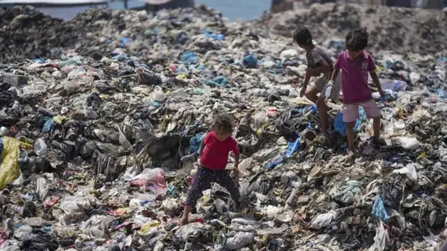 Khủng hoảng rác thải nghiêm trọng tại Gaza