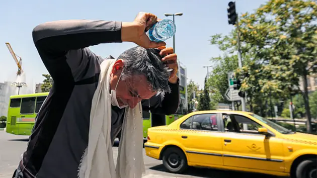 Người dân Iran đối mặt đợt nắng nóng kỷ lục
