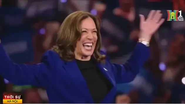 Bà Kamala Harris chấp nhận đề cử của đảng Dân chủ Mỹ