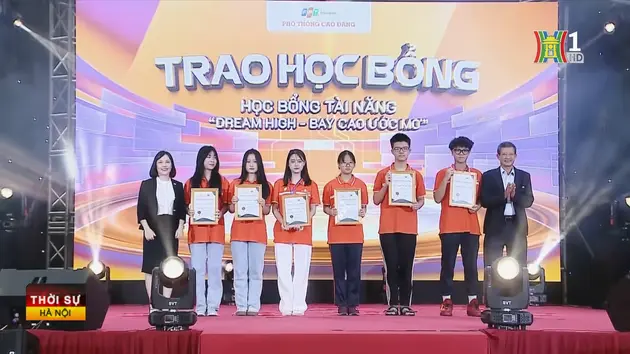 Nhiều trường đại học, cao đẳng chuẩn bị cho lễ khai giảng