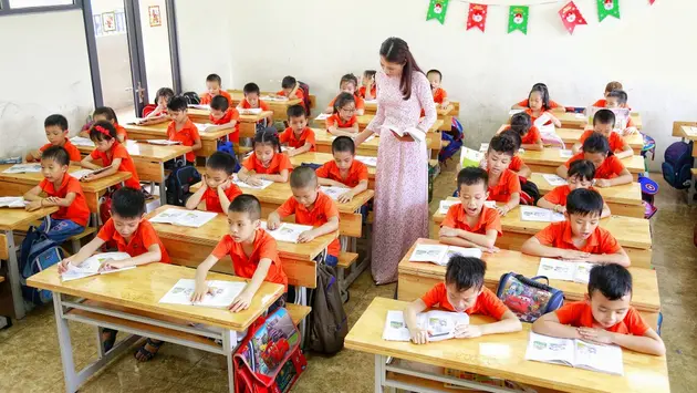 Hà Nội cho gần 2,3 triệu học sinh nghỉ học tránh bão