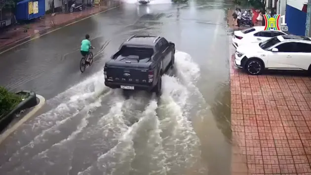 Ý thức tham gia giao thông trong những ngày mưa